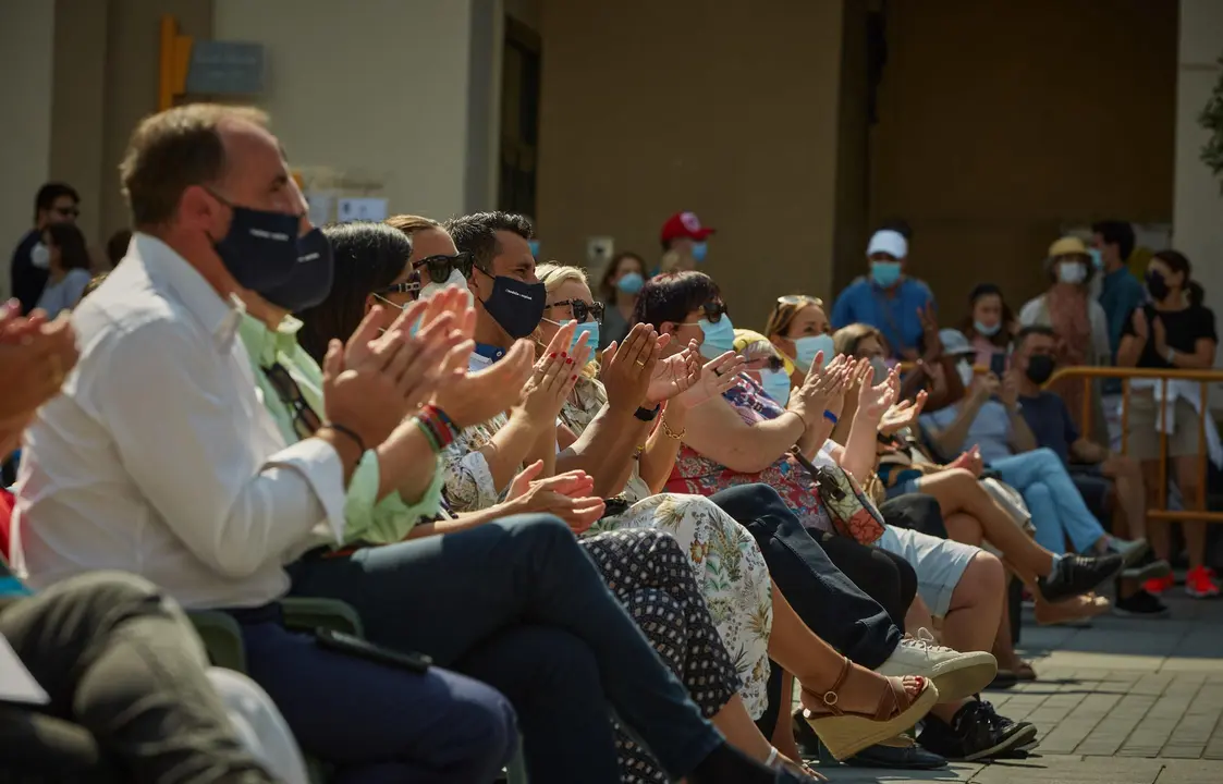 Actuaciones en Tudela de Jos&eacute; Jim&eacute;nez 'T&iacute;o Selin' y Jos&eacute; Jim&eacute;nez 'Hjo', acto seguido han tocado &Aacute;ngeles Toledano junto con Benito Bernal, en el festival Flamenco On Fire.