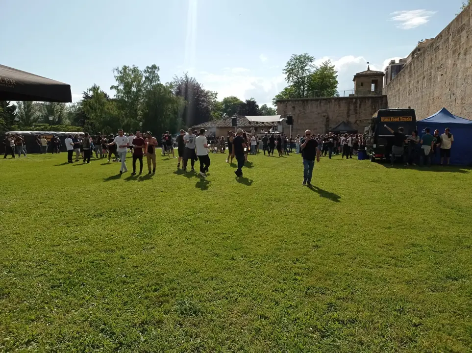 PHOTO-2024-05-25-18-33-20 (1)