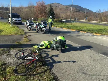 Accidente ciclista en Olloki