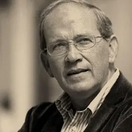Javier Echeverr&iacute;a