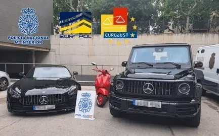 POLIC&Iacute;A NACIONAL 3