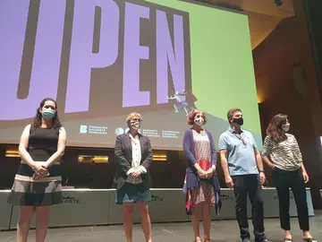 Foto esnaolal con los direactores presentaci&oacute;n programaci&oacute;n Baluarte