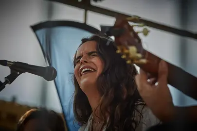 Actuaciones en Tudela de Jos&eacute; Jim&eacute;nez 'T&iacute;o Selin' y Jos&eacute; Jim&eacute;nez 'Hjo', acto seguido han tocado &Aacute;ngeles Toledano junto con Benito Bernal, en el festival Flamenco On Fire.