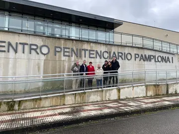El director general de Cultura, Ignacio Apeztegu&iacute;a, visita el centro penitenciario de Pamplona.. GN