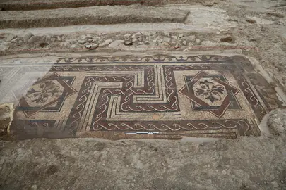 Trabajos arqueol&oacute;gicos en el yacimiento Campo de Arlas. GN