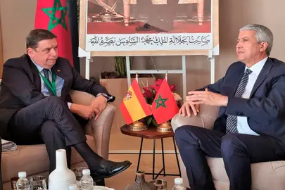 El ministro de Agricultura, Pesca y Alimentaci&oacute;n, Luis Planas, durante la reuni&oacute;n bilateral mantenida con su hom&oacute;logo marroqu&iacute;, Mohammed Sadiki. POOL MONCLOA