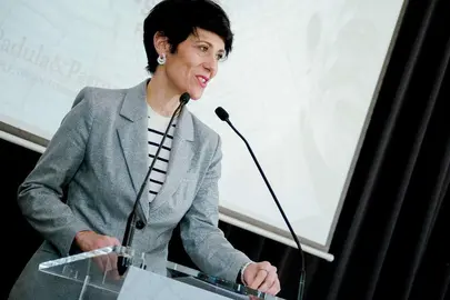 La ministra de Inclusi&oacute;n, Seguridad Social y Migraciones, Elma Saiz. POOL MONCLOA