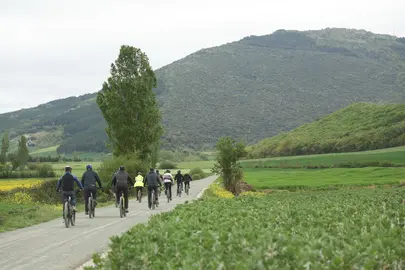 Nuevo tramo ciclable de la v&iacute;a verde del Plazaola. GN