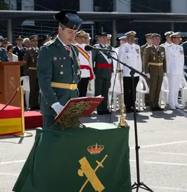 El director general de la Guardia Civil preside en C&aacute;diz el 180 aniversario del Cuerpo y la toma de posesi&oacute;n del jefe de la Comandancia. GUARDIA CIVIL