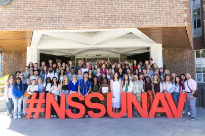 Estudiantes y profesores participantes en el programa Nursing Summer School, organizado por la Facultad de Enfermer&iacute;a de la Universidad de Navarra. UNAV