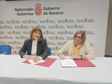 La directora general de Protecci&oacute;n Social y Cooperaci&oacute;n al Desarrollo, In&eacute;s Jim&eacute;nez, junto a la delegada territorial de la FSG, In&eacute;s Garc&iacute;a. GN