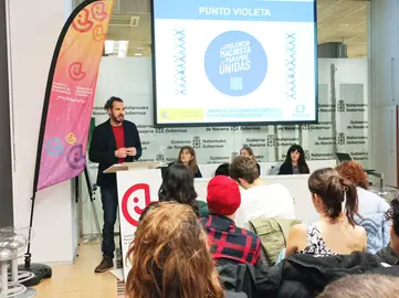 El director gerente del INJ, Txema Burgaleta, ha intervenido en la sesi&oacute;n. GN
