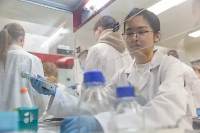 La Universidad de Navarra es primera de Espa&ntilde;a en Orientaci&oacute;n Internacional, y segunda en Ense&ntilde;anza y Aprendizaje. Universidad de Navarra
