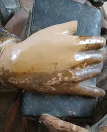 Detalle de la mano del San Juan del Retablo de la Veracruz de la Iglesia de La Asunci&oacute;n de Ler&iacute;n. GN