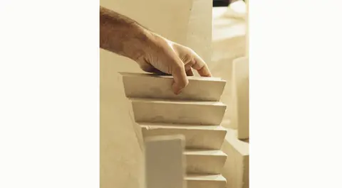 ARTESAN&Iacute;A Y ARTE CONTEMPOR&Aacute;NEO. PREMIO CERVEZAS ALHAMBRA DE ARTE EMERGENTE. AP