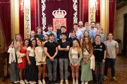Recepci&oacute;n de estudiantes en el Palacio de Navarra. GN
