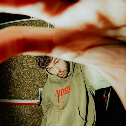 Luck publica su nuevo banger 'Lo har&iacute;an por m&iacute;'.