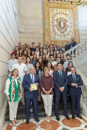 45 estudiantes de la Universidad de Navarra han recibido las Becas Global de Caja Rural de Navarra. Cedida