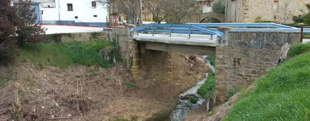 Puente de Olleta junto al cual se ubicará la nueva pasarela peatonal y ciclable