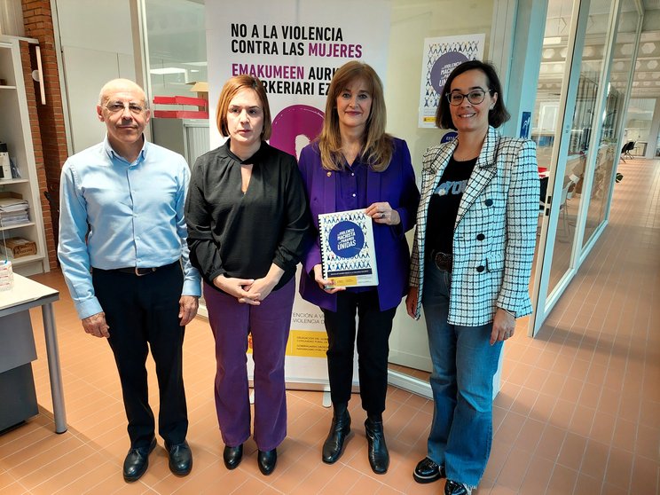Las diez oficinas del SEPE en Navarra se unen a la red de “Puntos Violeta”.
Cedida