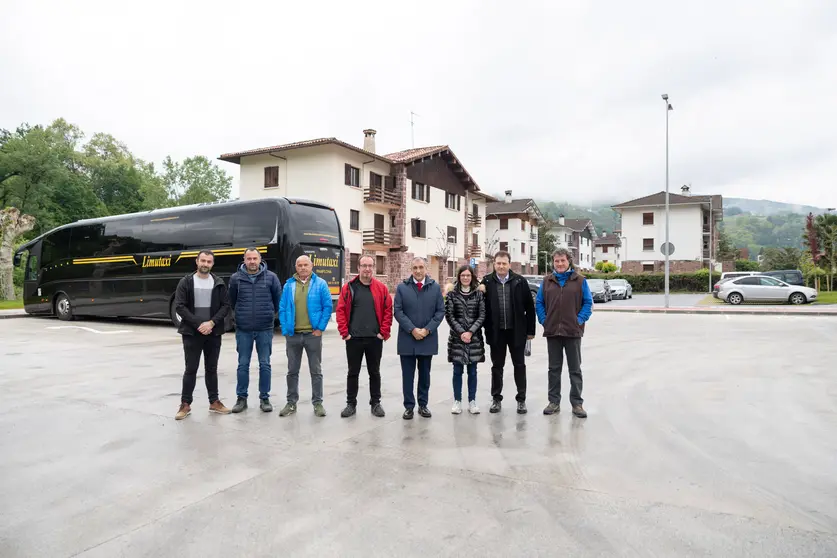 El consejero Chivite y resto de participantes en el acto. GN