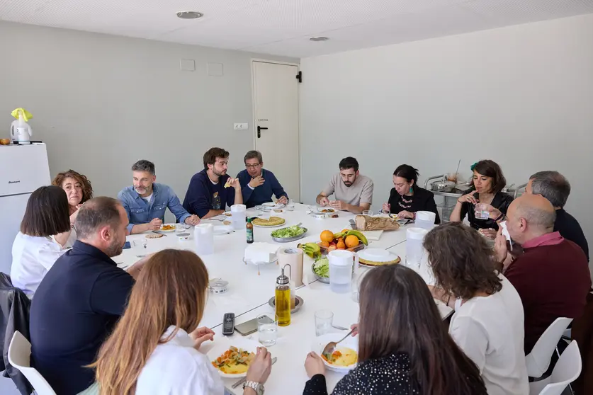 Las escuelas infantiles de Pamplona elaboran más de 1.100 menús diarios, con alimentos de cercanía, ecológicos, frescos y de temporada. AP