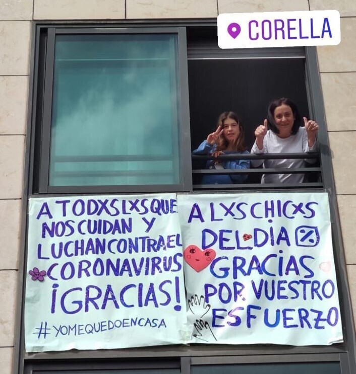 Apoyo de los vecinos a trabajadores de supermercado. Cedida